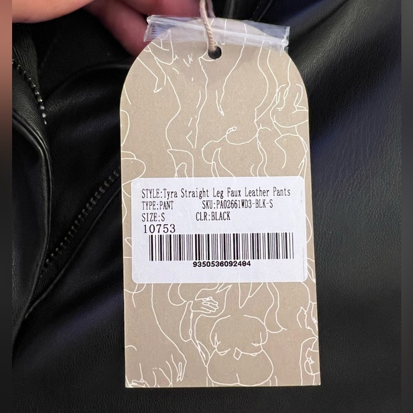 MESHKI- TYRA Straight Leg Faux Leather Pants - Picture 13 of 14